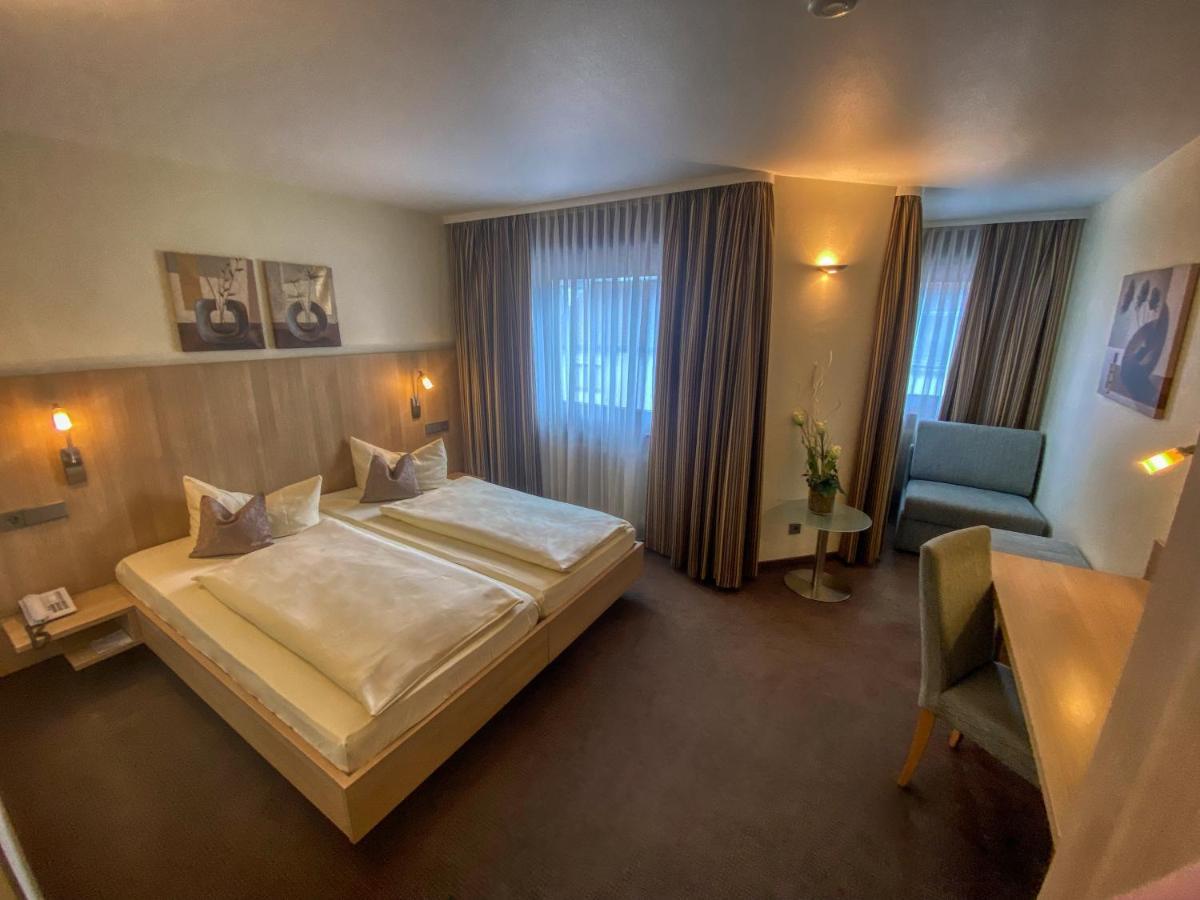 City Partner Hotel Berliner Hof Карлсруе Екстер'єр фото