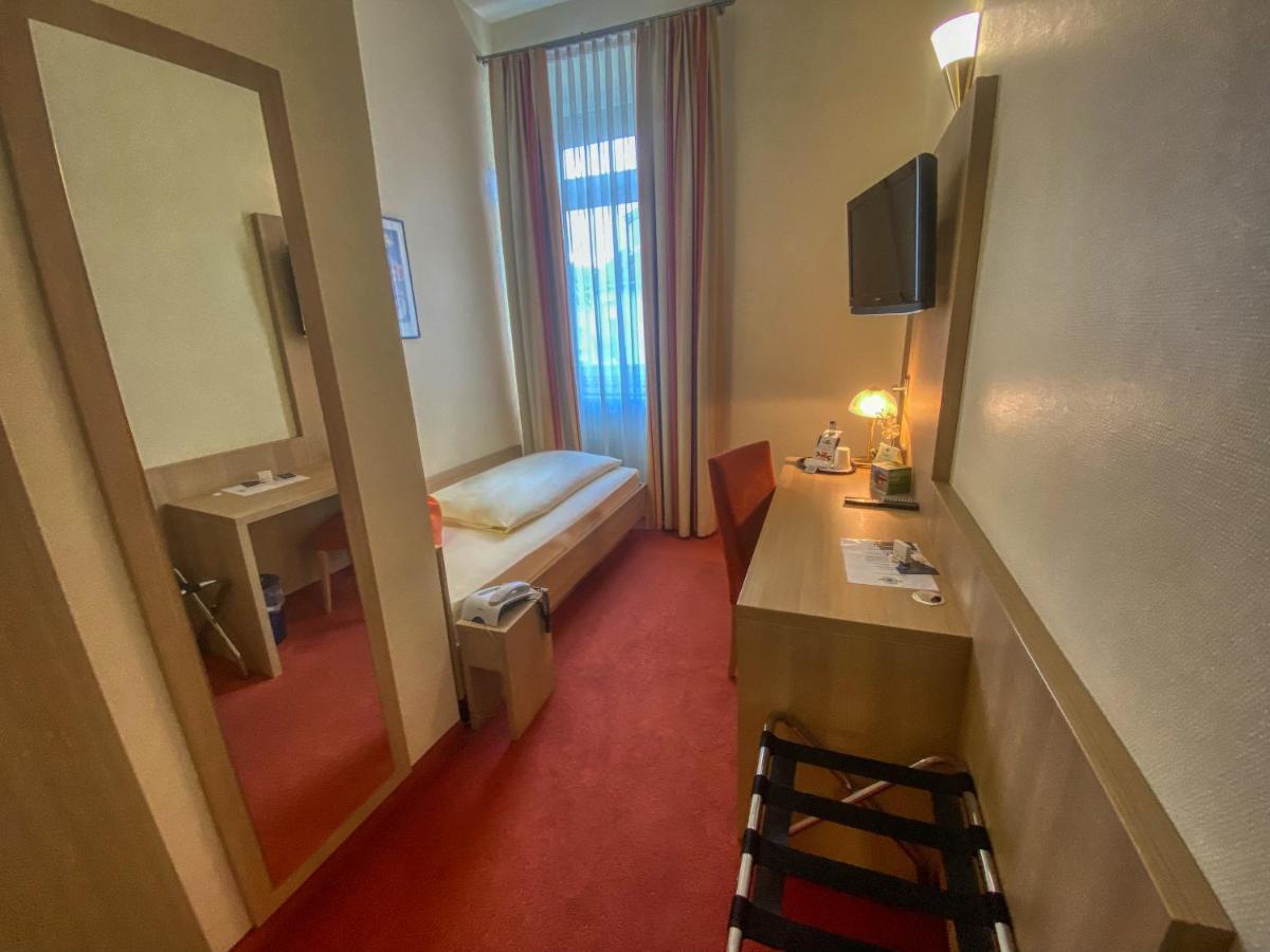 City Partner Hotel Berliner Hof Карлсруе Екстер'єр фото